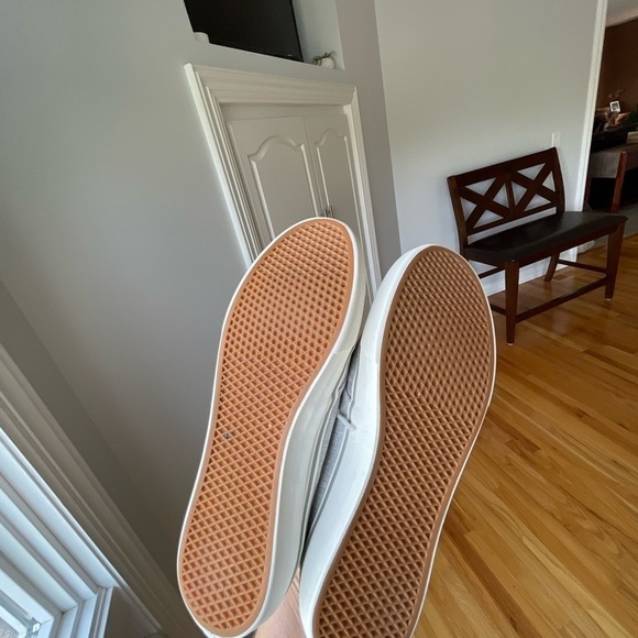 Vans women’s size 9.5 - Picture 16 of 17